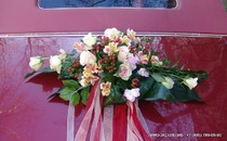 Живые цветы на машину